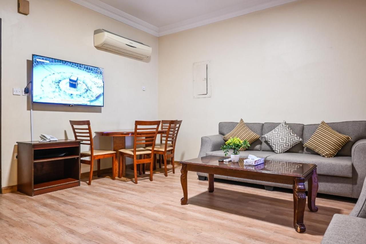 Celine Furnished Apartments Jeddah Exterior photo